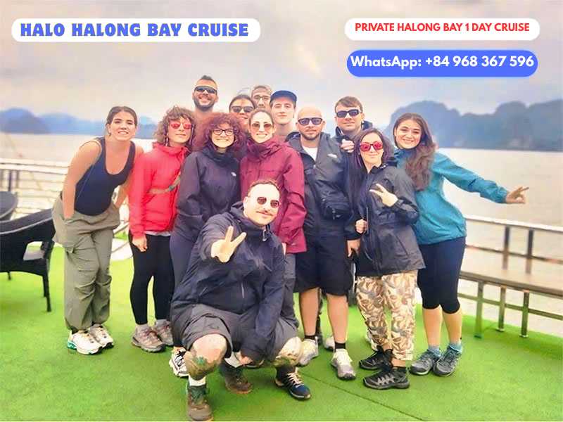 Private Halong Bay Cruise: 4-Hour Cruise in the AFTERNOON- Private Day Tour - Visit: Thien Cung Cave and Enjoy amazing view of Halong Bay